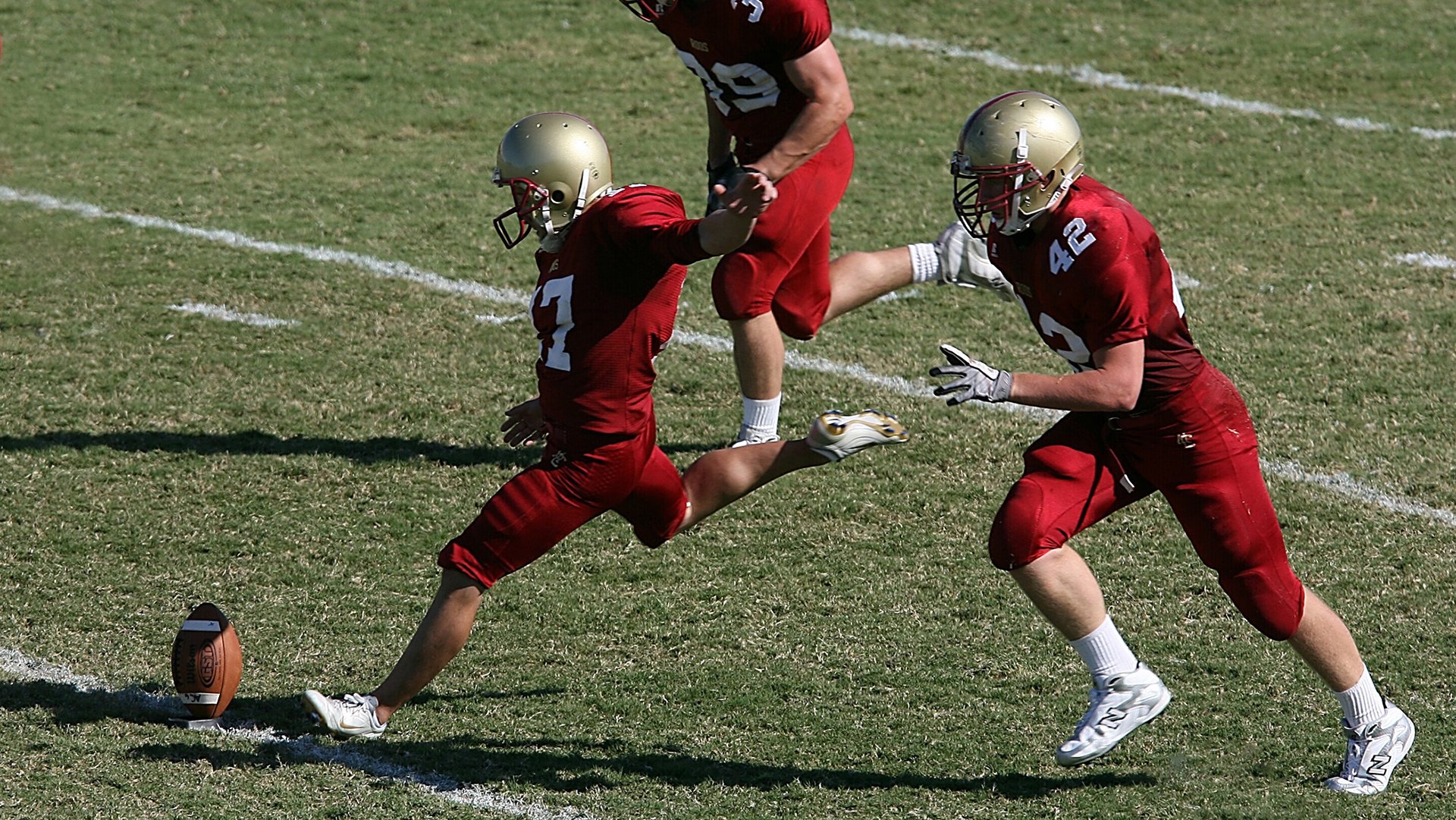 全面足球锦标赛，年轻球员崭露头角，足球锦标赛有哪些
